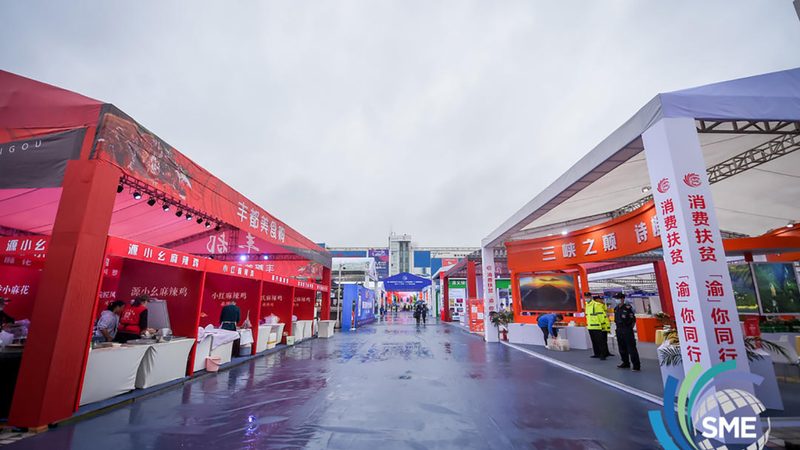 海报设计尺寸标准解析：如何确保视觉冲击力与合规性